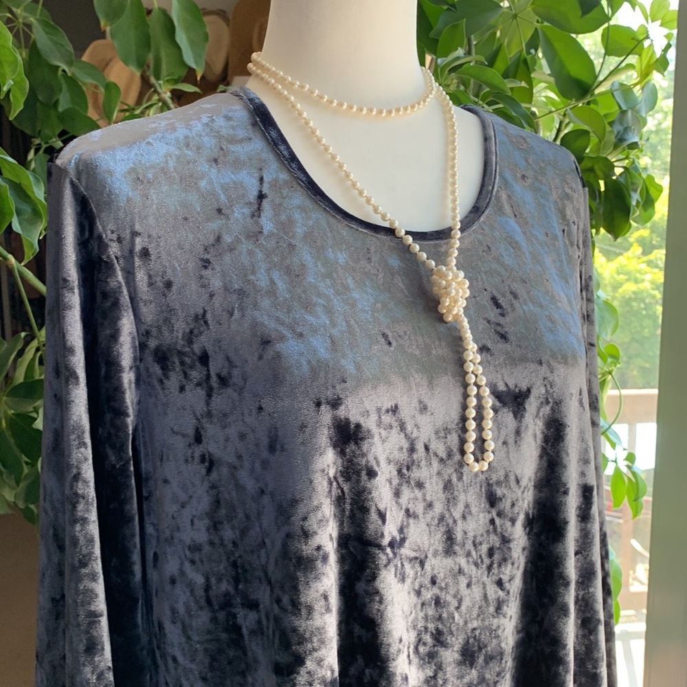 Pebble and Stone Slate Blue Crushed Velvet Top Sz 1X